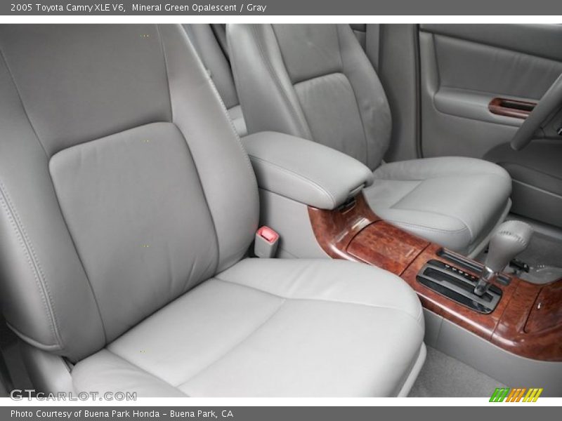 Mineral Green Opalescent / Gray 2005 Toyota Camry XLE V6