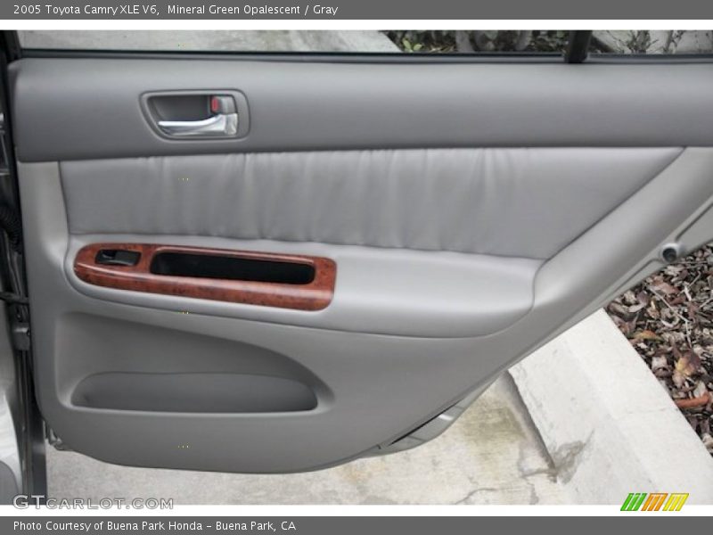 Mineral Green Opalescent / Gray 2005 Toyota Camry XLE V6