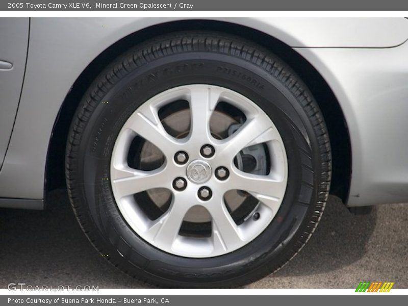 Mineral Green Opalescent / Gray 2005 Toyota Camry XLE V6