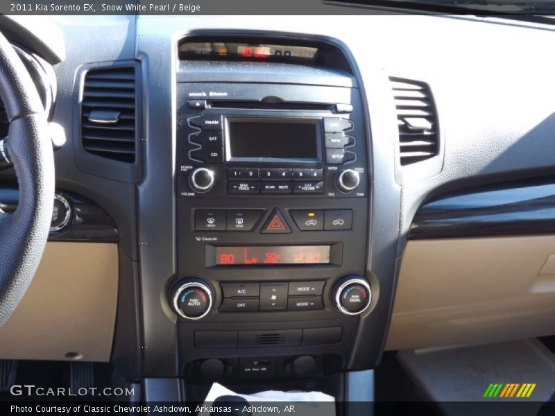 Snow White Pearl / Beige 2011 Kia Sorento EX