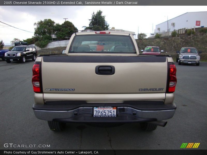 Sandstone Metallic / Dark Charcoal 2005 Chevrolet Silverado 2500HD LS Extended Cab