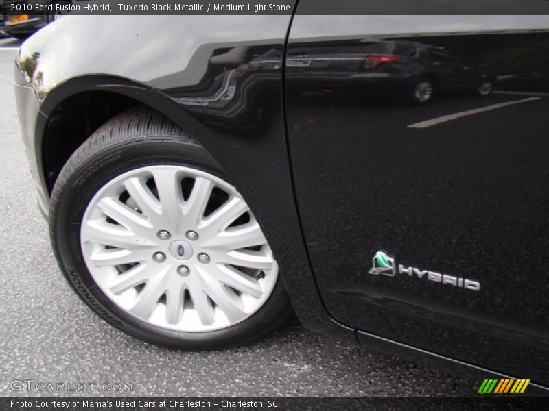 Tuxedo Black Metallic / Medium Light Stone 2010 Ford Fusion Hybrid