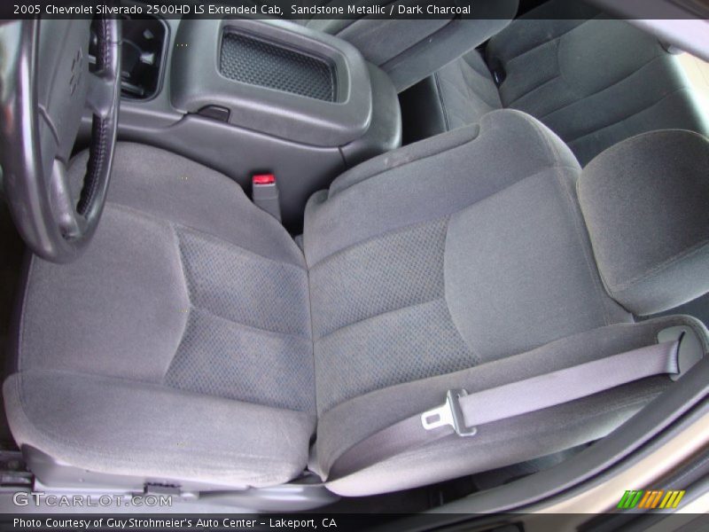 Sandstone Metallic / Dark Charcoal 2005 Chevrolet Silverado 2500HD LS Extended Cab