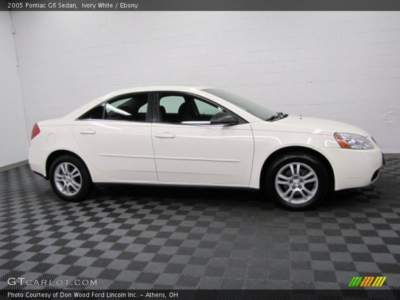 Ivory White / Ebony 2005 Pontiac G6 Sedan