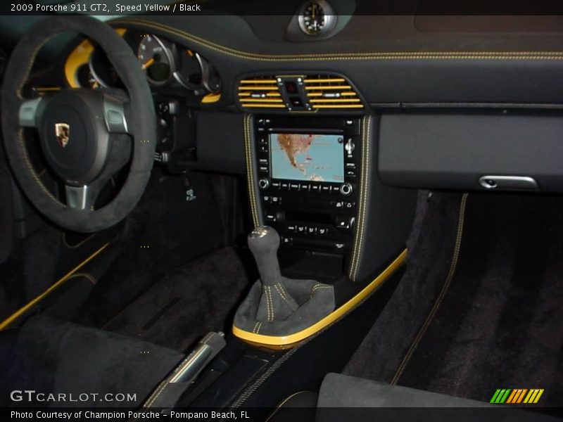 Speed Yellow / Black 2009 Porsche 911 GT2