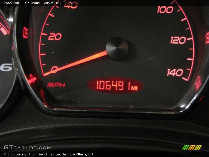 Ivory White / Ebony 2005 Pontiac G6 Sedan