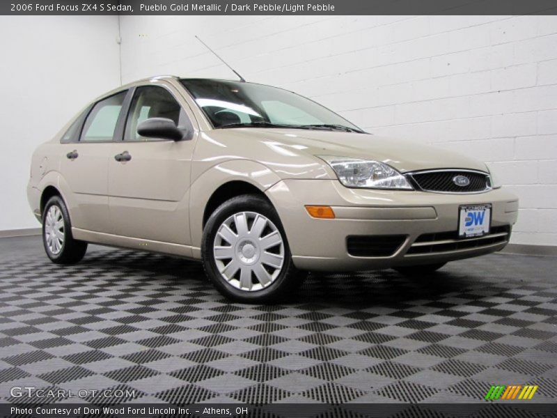 Pueblo Gold Metallic / Dark Pebble/Light Pebble 2006 Ford Focus ZX4 S Sedan