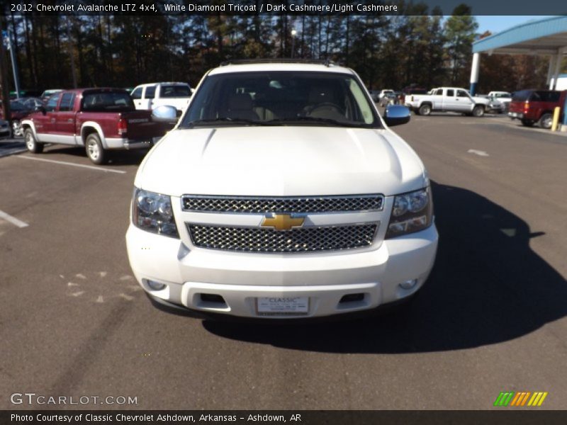 White Diamond Tricoat / Dark Cashmere/Light Cashmere 2012 Chevrolet Avalanche LTZ 4x4