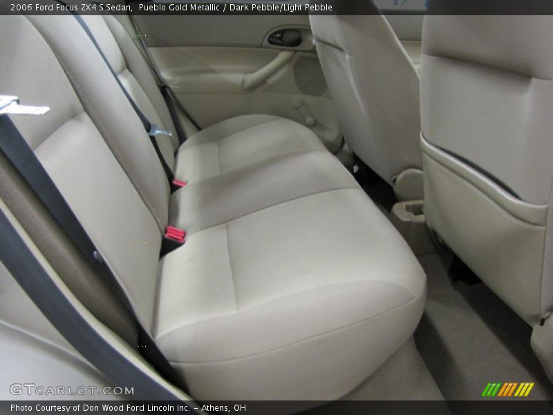 Pueblo Gold Metallic / Dark Pebble/Light Pebble 2006 Ford Focus ZX4 S Sedan