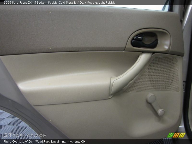 Pueblo Gold Metallic / Dark Pebble/Light Pebble 2006 Ford Focus ZX4 S Sedan