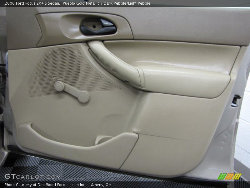 Pueblo Gold Metallic / Dark Pebble/Light Pebble 2006 Ford Focus ZX4 S Sedan