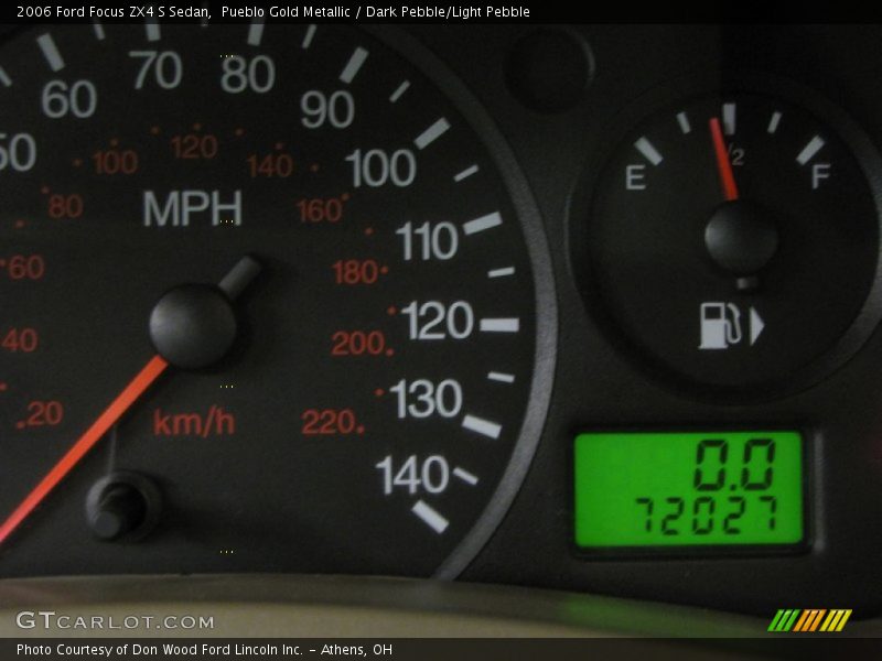 Pueblo Gold Metallic / Dark Pebble/Light Pebble 2006 Ford Focus ZX4 S Sedan