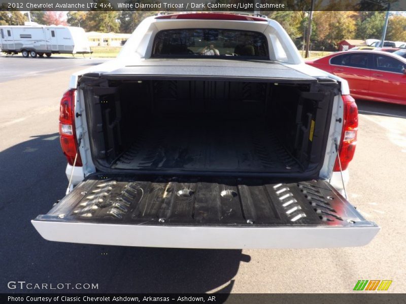 White Diamond Tricoat / Dark Cashmere/Light Cashmere 2012 Chevrolet Avalanche LTZ 4x4