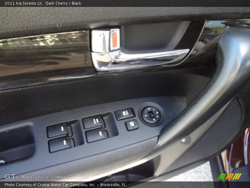 Dark Cherry / Black 2011 Kia Sorento LX