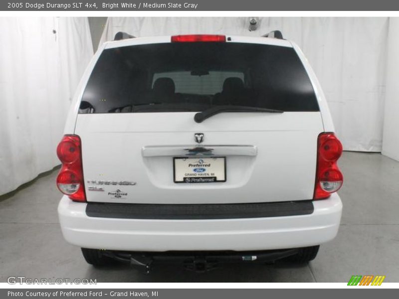 Bright White / Medium Slate Gray 2005 Dodge Durango SLT 4x4