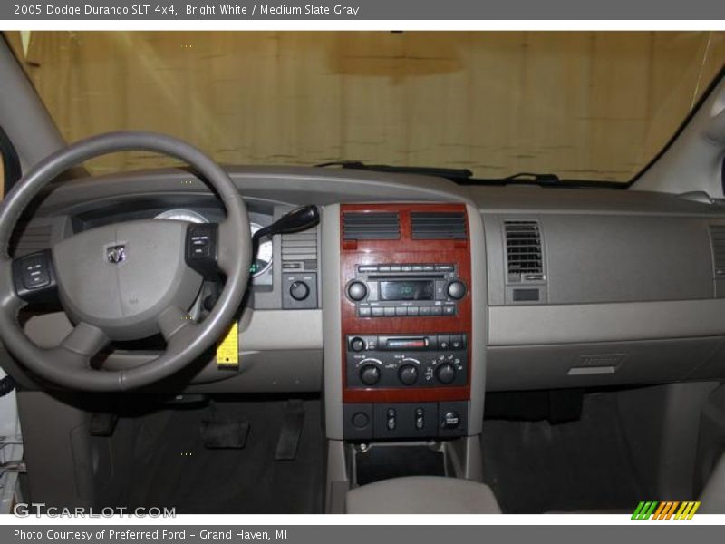 Bright White / Medium Slate Gray 2005 Dodge Durango SLT 4x4
