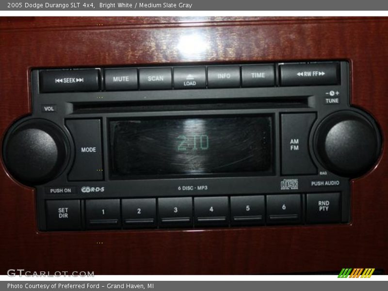 Bright White / Medium Slate Gray 2005 Dodge Durango SLT 4x4