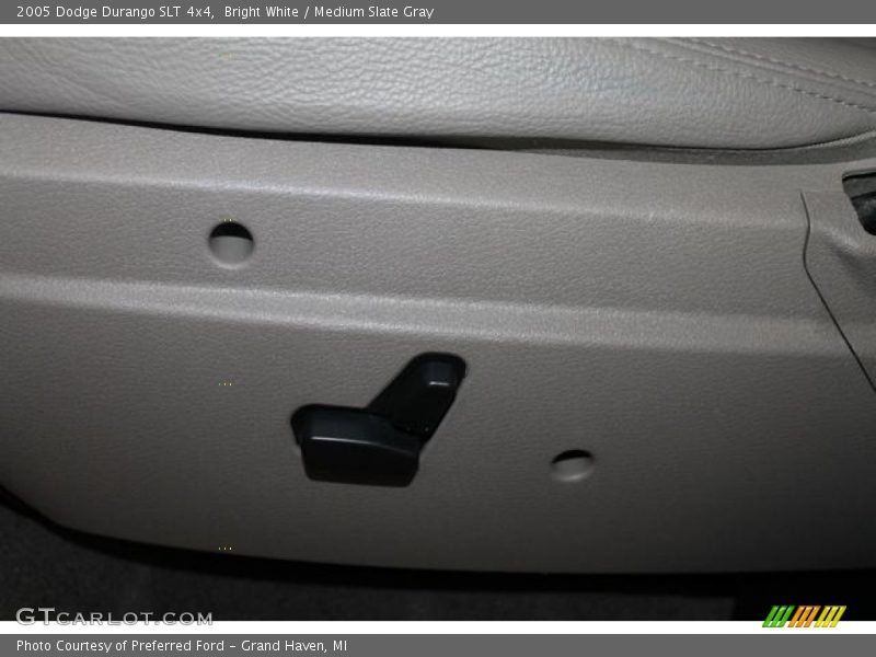 Bright White / Medium Slate Gray 2005 Dodge Durango SLT 4x4