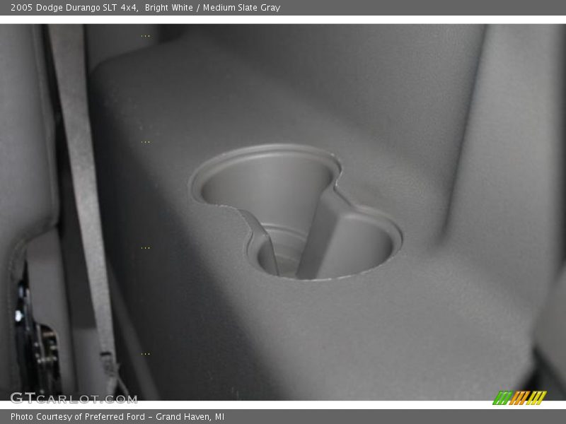 Bright White / Medium Slate Gray 2005 Dodge Durango SLT 4x4