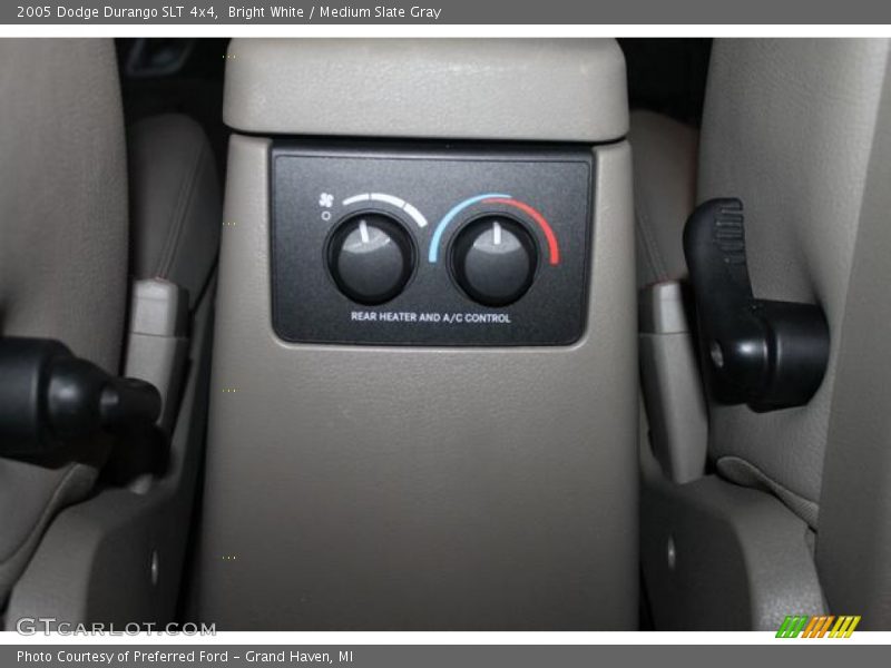 Bright White / Medium Slate Gray 2005 Dodge Durango SLT 4x4