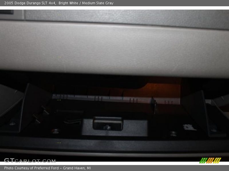 Bright White / Medium Slate Gray 2005 Dodge Durango SLT 4x4