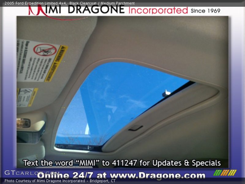 Black Clearcoat / Medium Parchment 2005 Ford Expedition Limited 4x4