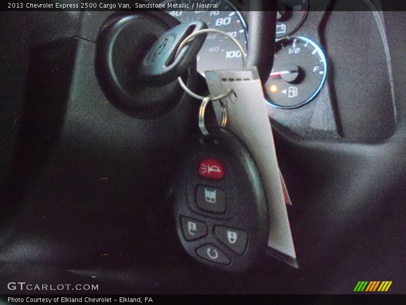 Sandstone Metallic / Neutral 2013 Chevrolet Express 2500 Cargo Van