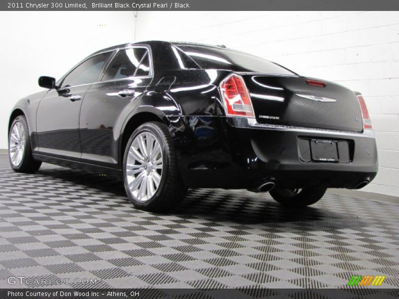 Brilliant Black Crystal Pearl / Black 2011 Chrysler 300 Limited