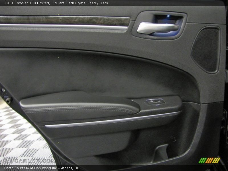 Brilliant Black Crystal Pearl / Black 2011 Chrysler 300 Limited