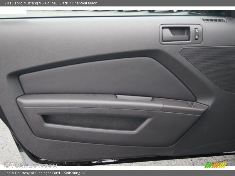 Black / Charcoal Black 2013 Ford Mustang V6 Coupe