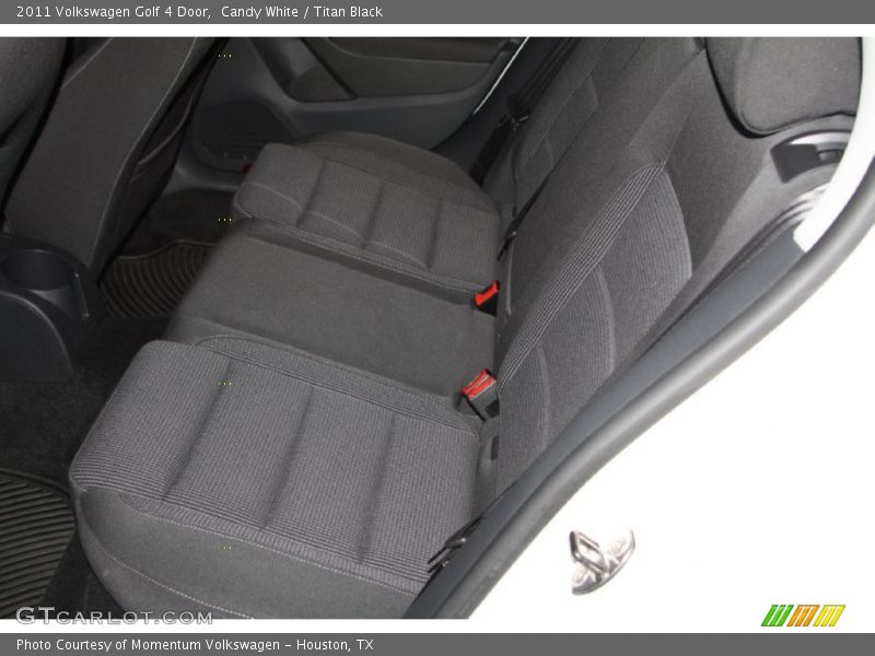 Candy White / Titan Black 2011 Volkswagen Golf 4 Door