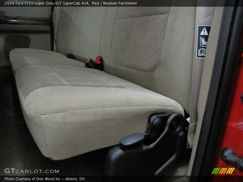 Red / Medium Parchment 2004 Ford F250 Super Duty XLT SuperCab 4x4