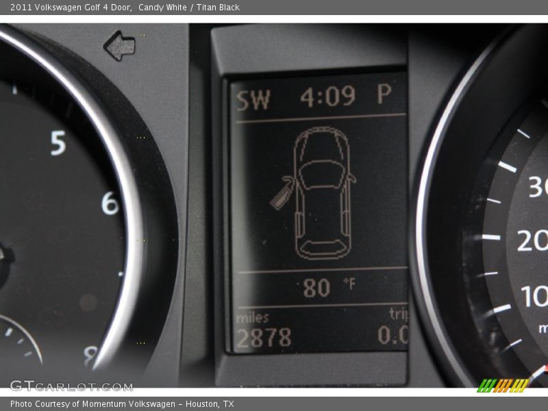 Candy White / Titan Black 2011 Volkswagen Golf 4 Door