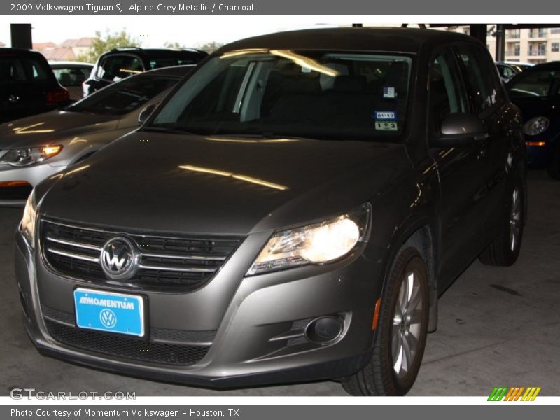 Alpine Grey Metallic / Charcoal 2009 Volkswagen Tiguan S