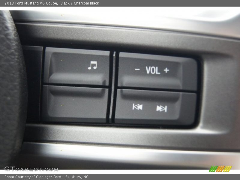 Black / Charcoal Black 2013 Ford Mustang V6 Coupe