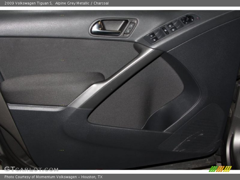 Alpine Grey Metallic / Charcoal 2009 Volkswagen Tiguan S