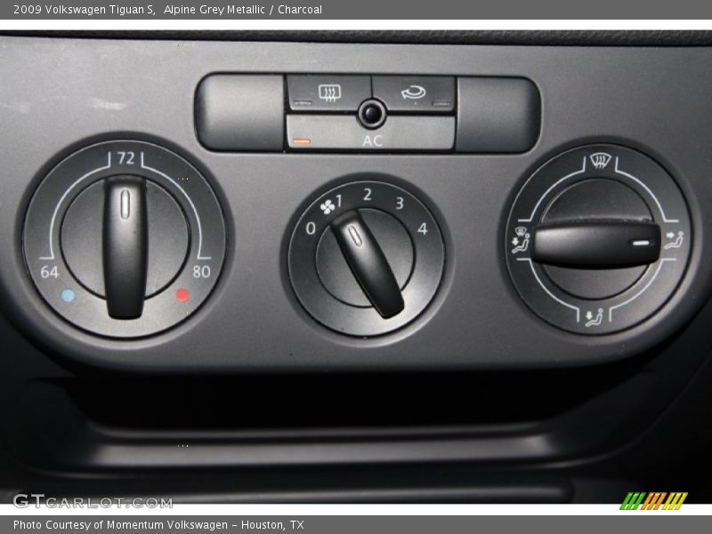 Alpine Grey Metallic / Charcoal 2009 Volkswagen Tiguan S
