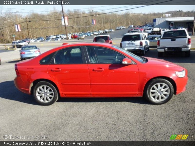 Passion Red / Off-Black 2008 Volvo S40 2.4i