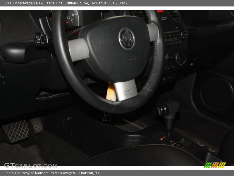 Aquarius Blue / Black 2010 Volkswagen New Beetle Final Edition Coupe