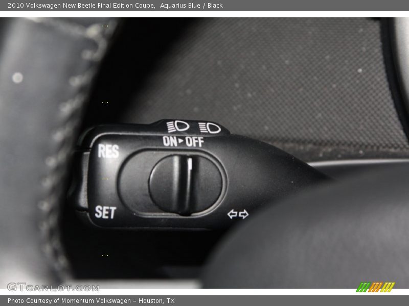 Aquarius Blue / Black 2010 Volkswagen New Beetle Final Edition Coupe