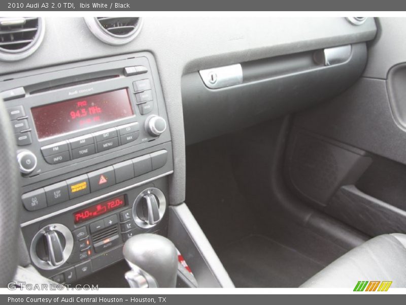 Ibis White / Black 2010 Audi A3 2.0 TDI