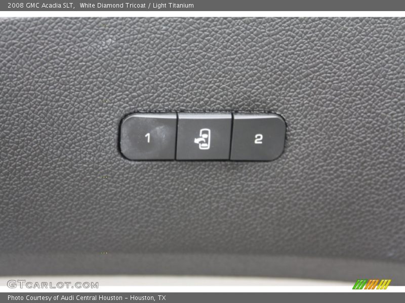 White Diamond Tricoat / Light Titanium 2008 GMC Acadia SLT