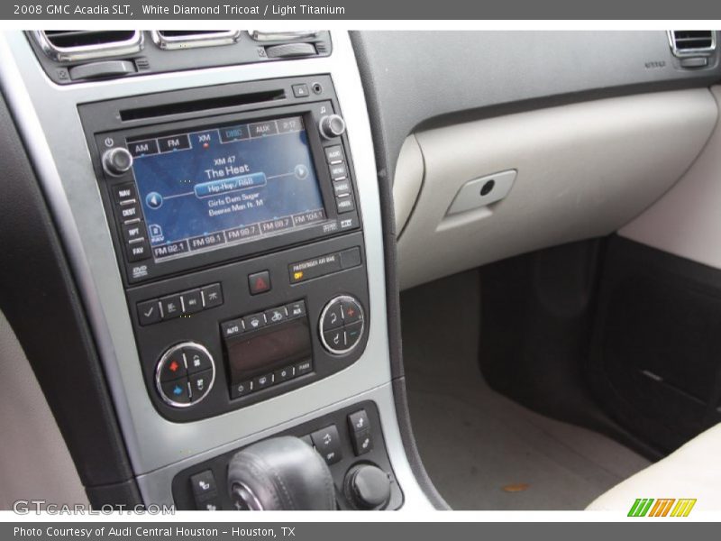White Diamond Tricoat / Light Titanium 2008 GMC Acadia SLT