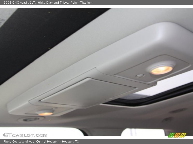 White Diamond Tricoat / Light Titanium 2008 GMC Acadia SLT