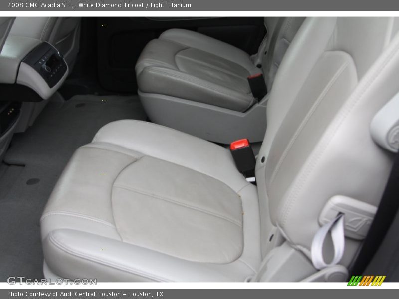 White Diamond Tricoat / Light Titanium 2008 GMC Acadia SLT