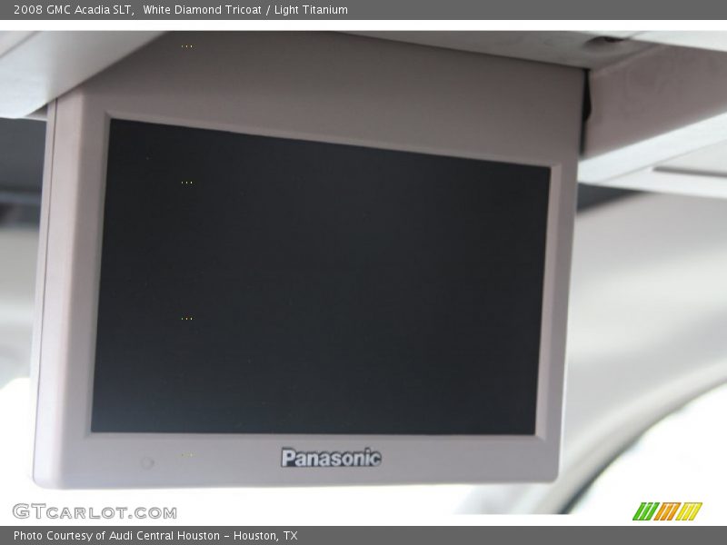 White Diamond Tricoat / Light Titanium 2008 GMC Acadia SLT