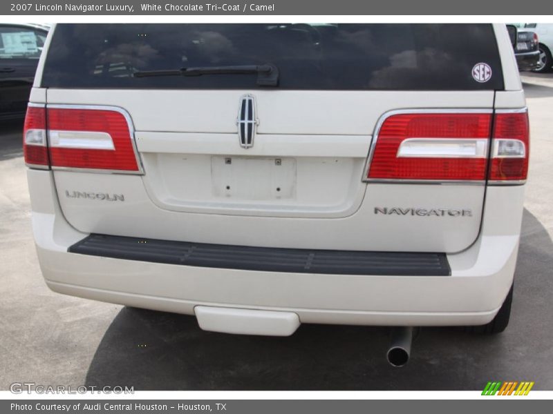 White Chocolate Tri-Coat / Camel 2007 Lincoln Navigator Luxury