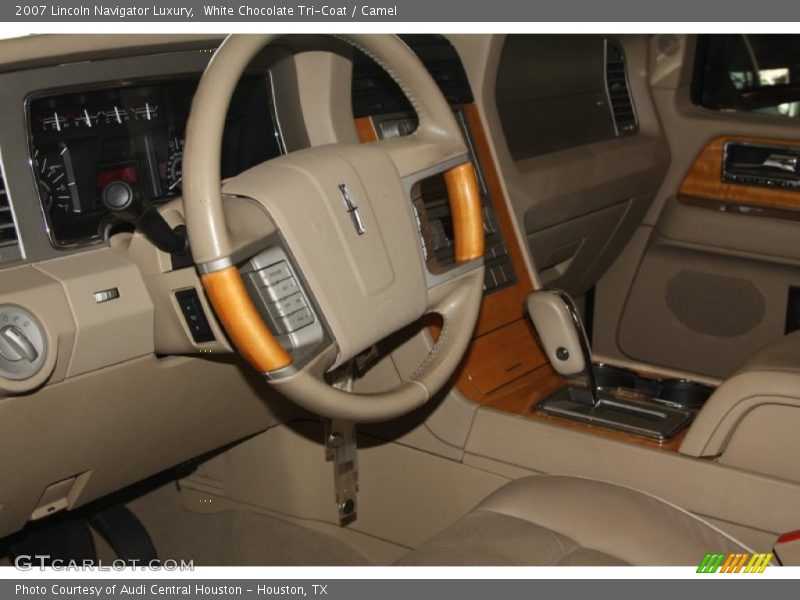 White Chocolate Tri-Coat / Camel 2007 Lincoln Navigator Luxury