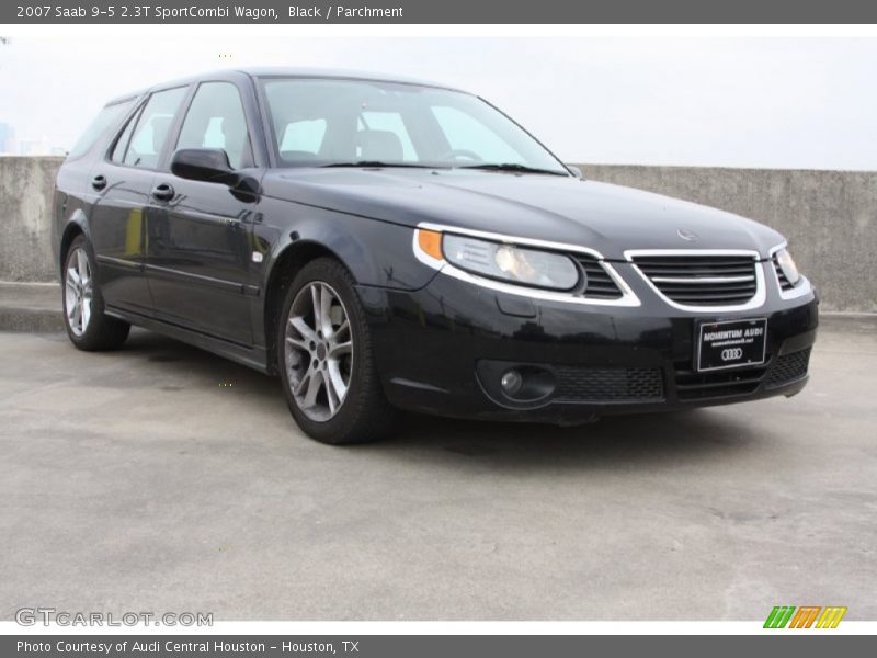 Front 3/4 View of 2007 9-5 2.3T SportCombi Wagon