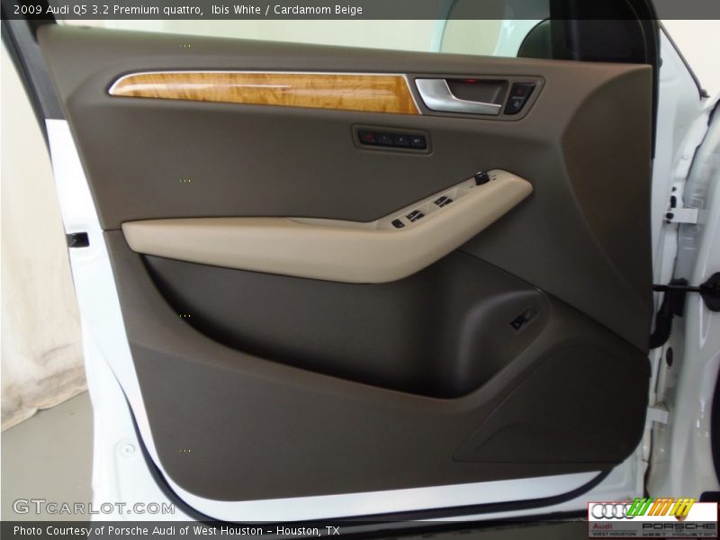 Ibis White / Cardamom Beige 2009 Audi Q5 3.2 Premium quattro